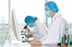 How to Become a Microbiologist